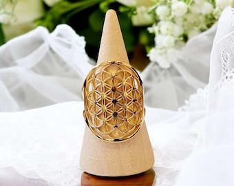 FLOWER OF LIFE ring in gold-plated stainless steel