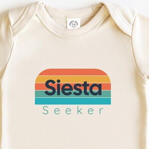 Siesta Seeker - Mono retro para bebé, adorable mono retro, regalo perfecto para baby shower, lindos artículos esenciales para bebés recién nacidos