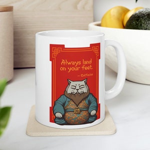 Catfucius atterra sempre sui tuoi piedi tazza regalo per tè caffè simpatico gatto divertente parodia citazione orientale pseudo saggezza cliché banalità 11 once 15 once