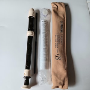 Yamaha YRS-302B lll Soprano Recorder Instrument w/case Japan