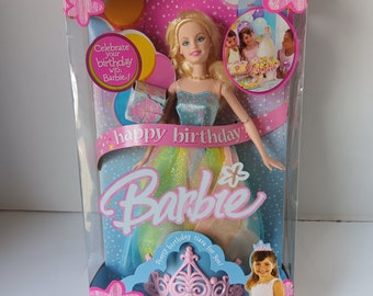 Poupée barbie Mattel joyeux anniversaire avec couronne, neuf et ancien stock. je suis boite