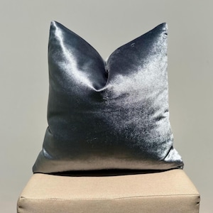 İce Blue Velvet Pillow Cover,Luxury Shiny Decorative Cushion,Glam Throw Pillow for Sofa or Bed,18x18, Modern Home Decor Gift, Halloween Gift