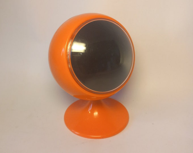 Vintage ROGO Digital Table Clock Space Age Retro Design From the 90's