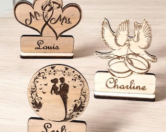 Customizable wooden wedding place card/name holder