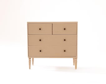 Miniature Dollhouse Dresser - 1:12 Scale Modern 4-Drawer Miniature Dresser for Dollhouse Bedroom in Natural
