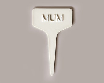 Mum Birthday Cake Topper Gift, Mother's Day Cake Topper – Modern 3D Printed Keepsake with 'Mum' Text and Garden Marker Shape
