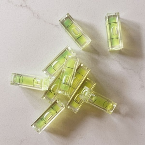 Miniatyrvattenpass: Fyrkantigt dockhusverktyg (1 styck)