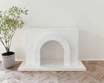 Dollhouse Fireplace - 1:12 Scale Modern Miniature Fireplace for Furnishing and Decor - Mini Dollhouse Furniture