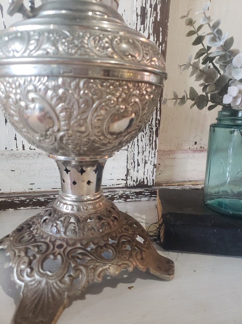 Antique the New Juno No. 2 Oil Lamp Etsy