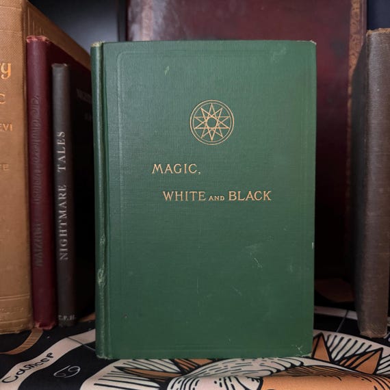 洋書 MAGIC white and black - FRANZ HARTMANN 洋書 MAGIC white and