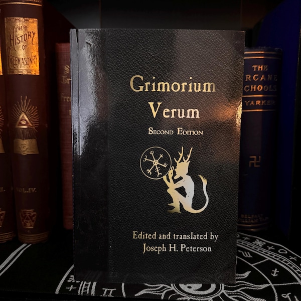 Grimorium Verum - Ocultismo Goetia Magia Negra Brujería Druida Enoquiano Amanecer Dorado Hermetismo Paganismo Superstición Ritual Casting Thelema