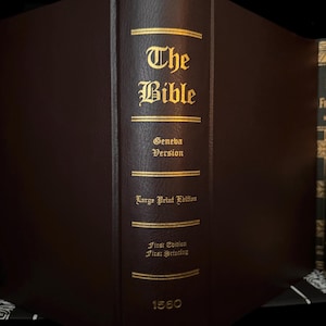 1560 GENÈVE BIBLE Télécopieur Ancien et Nouveau Testament apocryphes illustrés Bible avec reliure en cuir marron Cadeau Catholicisme Templiers Franc-maçonnerie