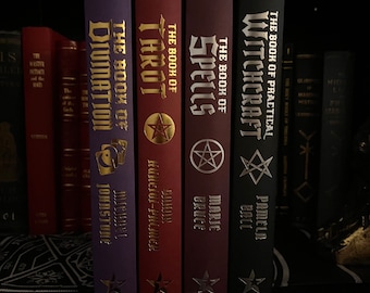 Hexenbuch für Anfänger (4 Bände) - Okkulte Bücher, Tarot, Astrologie, New Age, Magie, Freimaurerei, OTO, Wahrsagen, Kräutermagie, Heidentum