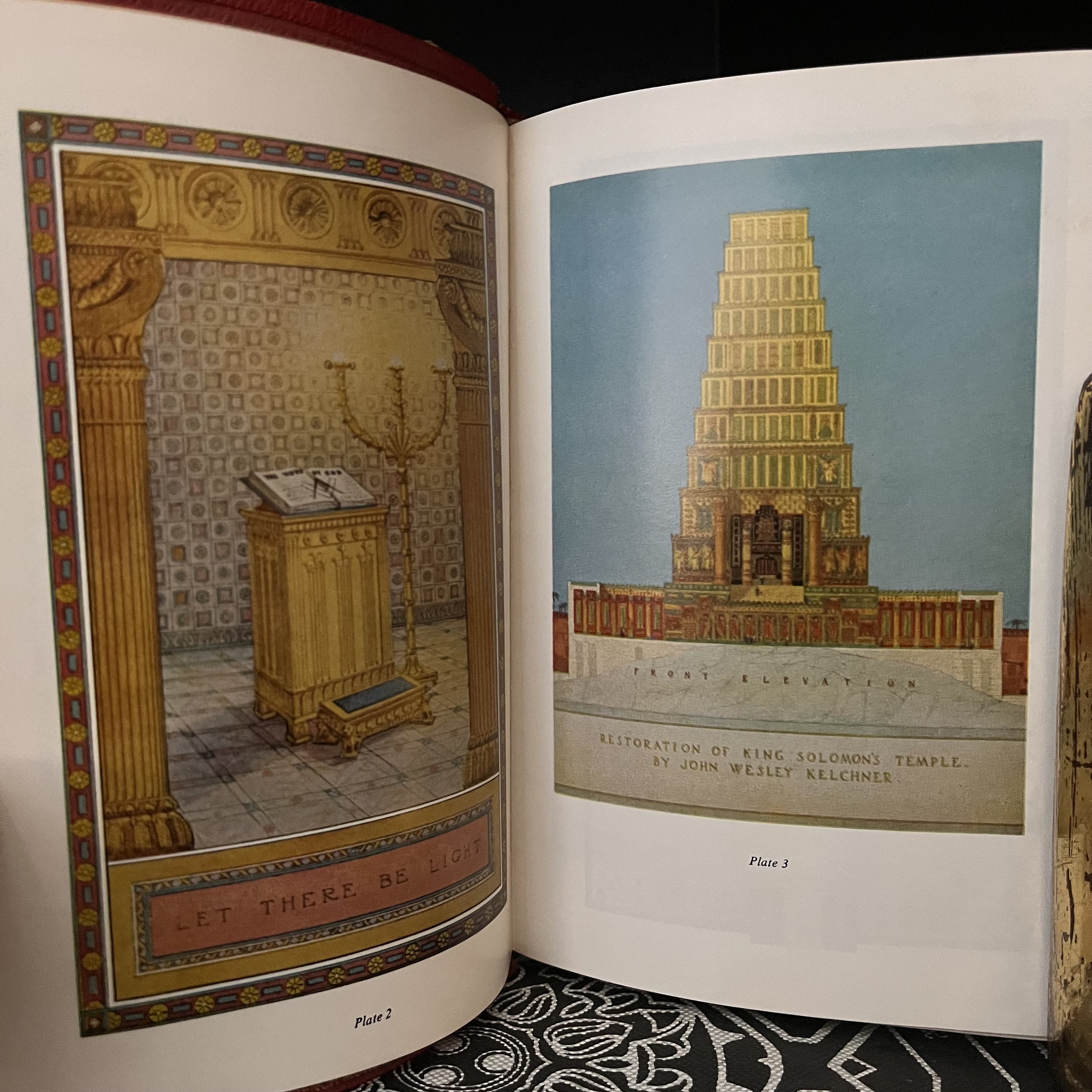 レッド・ナイツ・テンプル騎士団の聖書 - フリーメイソンの書籍