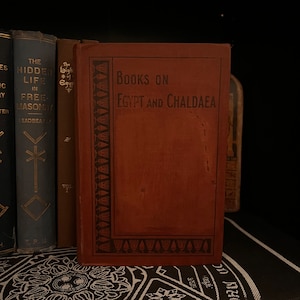 Egipto en los períodos neolítico y arcaico: ocultismo raro, paganismo, nigromancia, neófito, espiritualidad, libro egipcio de los muertos, caldeo