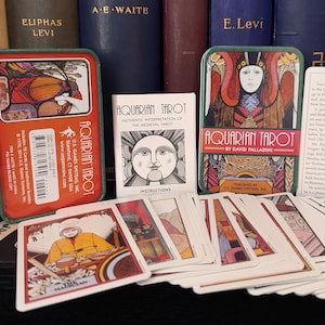 Waterman Tarot in een blikken kaartspel Waarzeggerij Tarotkaarten Esoterische New Age Spiritualiteit Metafysica Boeken Occulte Alchemie Hermetische Astrologie