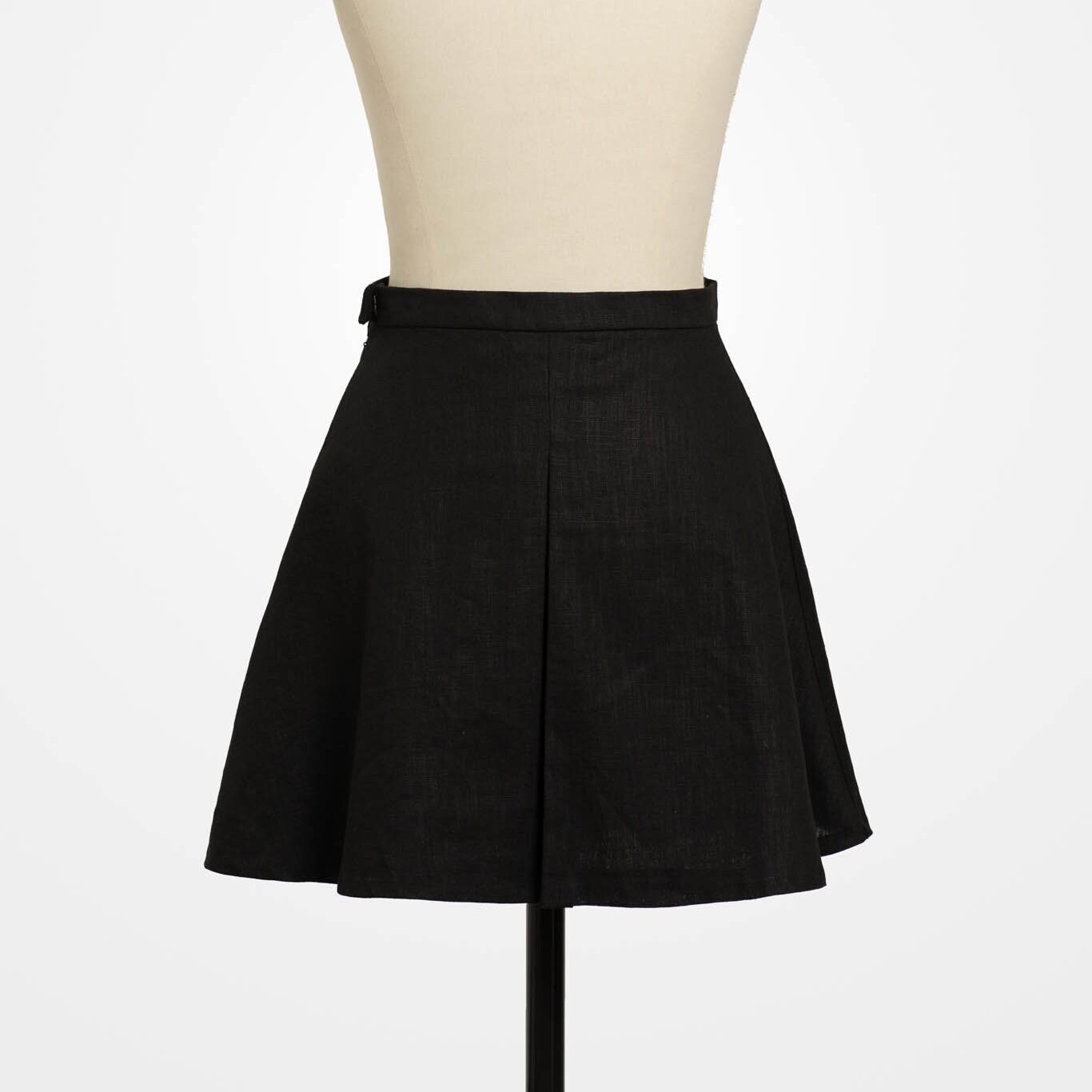 Peplum skirt top 7 little words