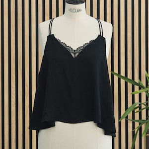Black linen tank top, lace detail top, v-neck summer blouse, soft linen top, womens top,elegant and comfortable blouse, sleeveless linen