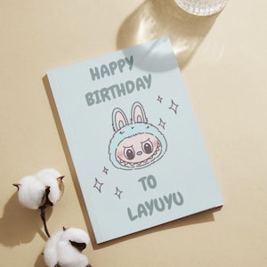 Labubu grappige verjaardagskaart afdrukken, zeezout Labubu, schattige kawaii monsterkaart, pop-mart verzamelaarsfans
