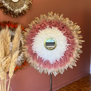 JUJUHAT XXL 85CM, Natural beige gold feathers, fluffy old pink, white rooster and 18cm gold brass mirror for a soft decor