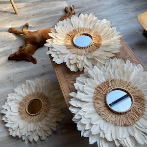 JUJUHAT beige 55-60CM, interior decoration in feathers, mirror 15cm in natural raffia handwoven - Handmade in France