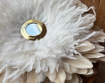 JUJUHAT small model, 47CM, beige feathers, white rooster and 9cm golden brass mirror - A Juju hat for a chic and contemporary interior