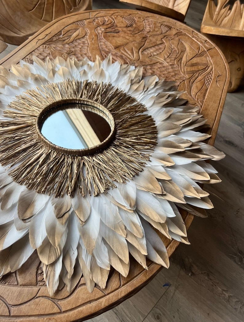 JUJUHAT Gold 55-60CM, decoration in natural white feathers with golden tips and 15cm mirror in golden raffia. French artisanal creation image 1