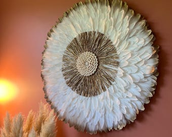 Elegant white and gold JUJUHAT, Large XXL model 85CM, natural white and gold feathers and its center of cowrie shells and raffia