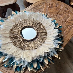 JUJUHAT blue 55-60CM, boho decoration in natural blue duck feathers with golden tips, fluffy white, beige and 15cm mirror in golden raffia