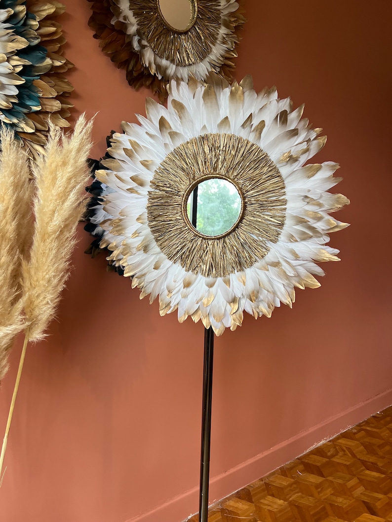 JUJUHAT Gold 55-60CM, decoration in natural white feathers with golden tips and 15cm mirror in golden raffia. French artisanal creation image 7