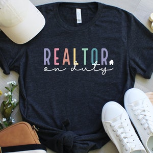 Camisa de agente inmobiliario de turno Camisa de bienes raíces Camisa de agente inmobiliario Camisa de bienes raíces Regalo para agente inmobiliario Regalo para agente inmobiliario