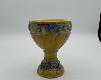 Monty Python's Holy Grail Ceramic Movie Promo Yellow Cup Goblet Mug 6" Vintage