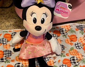 Disney Junior Minnie Mouse plush with tag