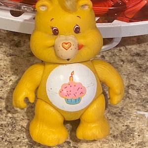 Care Bears vintage Birthday Bear