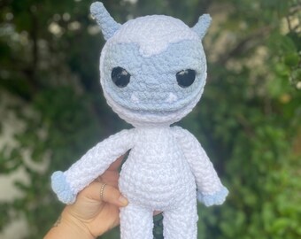 Crocheted Yeti Plush Toy – Christmas Snow Monster Amigurumi Doll