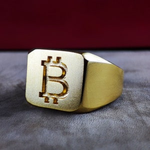 Bitcoin Ring for Men – Custom Crypto Jewelry in Gold or Silver – Cryptocurrency Gift