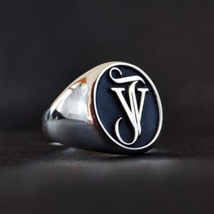 Gepersonaliseerde monogramring met twee initialen – aangepaste zegelring in sterlingzilver of goud – gegraveerd cadeau voor koppels