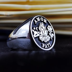 Memento Mori Signet Ring – Amor Fati Jewelry in Silver – Stoic Philosophy Gift for Him