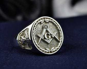 Antique Silver Masonic Ring – Freemason Square & Compass Symbol – Rustic Lodge Jewelry for Men – Compass G Signet