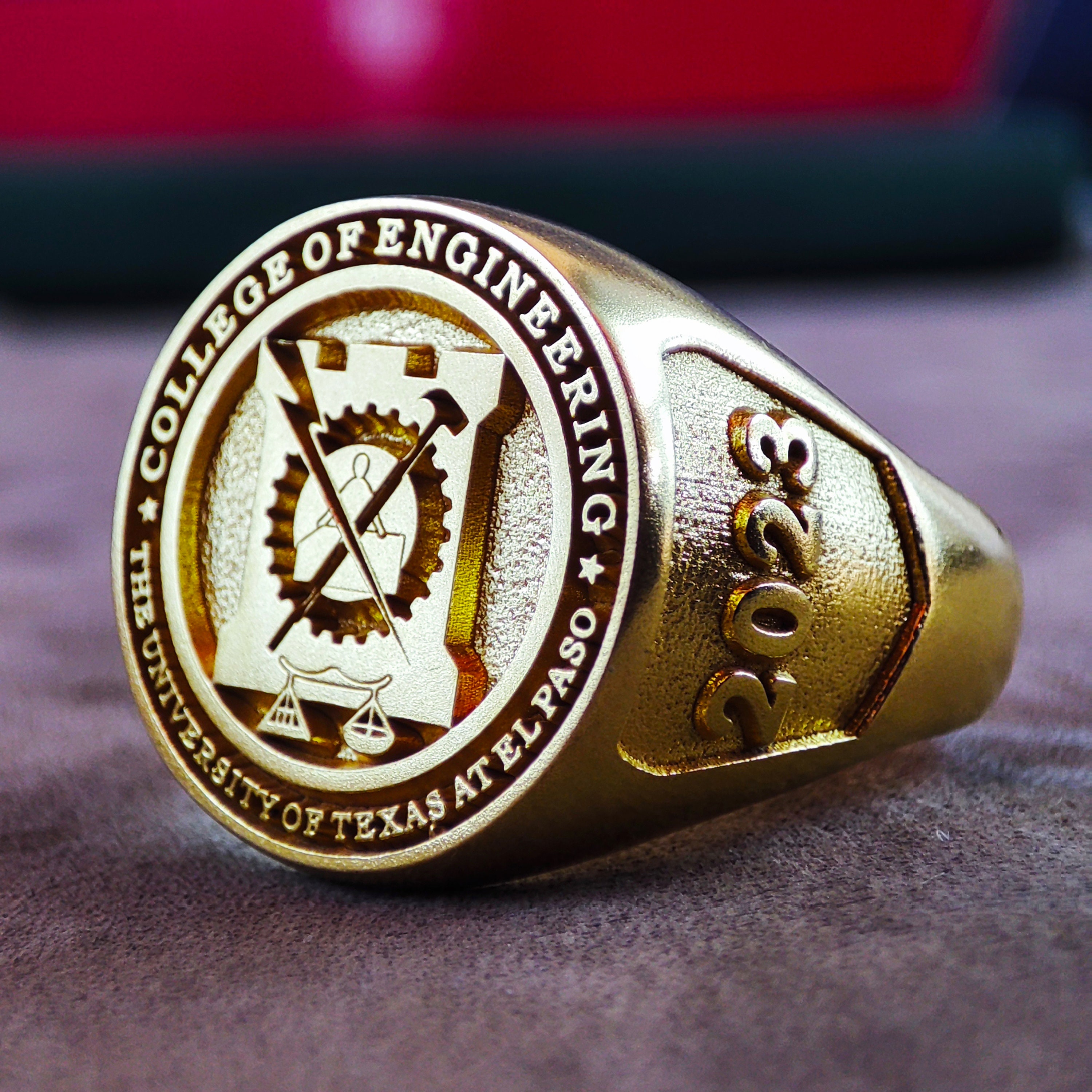 Gold Vermeil University Ring: Custom Graduation Signet, Personalized ...