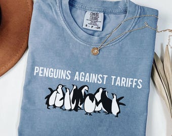 Womens Penguin Mama T-Shirt - Funny & Cute Mom Gift Womens Penguin Mama T-Shirt - Funny & Cute Mom Gift