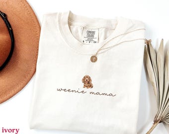Dachshund Mama Shirt, Weenie Mom Comfort Colors Long Sleeve, Doxie Mom Cute New Puppy Owner Mama Sweatshirt, Wiener Dog Mom Gift Christmas