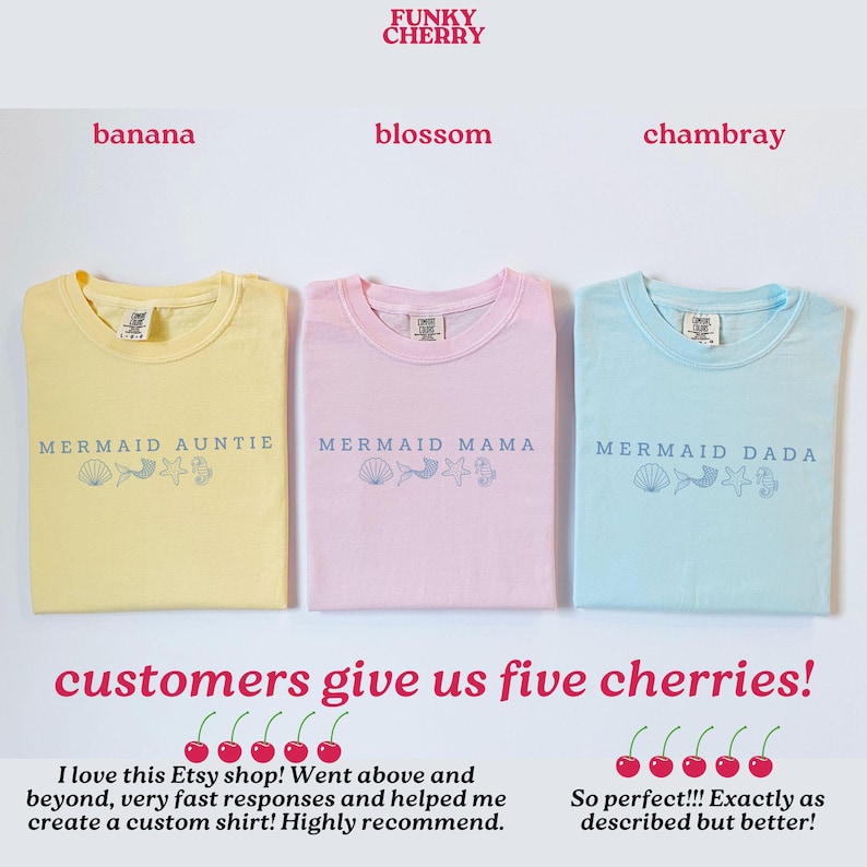 Puede incluir: Tres camisetas en amarillo, rosa y azul claro, cada una con un t&iacute;tulo "Mermaid" diferente y gr&aacute;ficos con tem&aacute;tica marina. El texto "Funky Cherry" est&aacute; en la parte superior. Las camisetas est&aacute;n etiquetadas como "banana", "blossom" y "chambray".