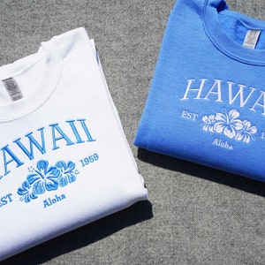 Embroidered Hawaii Crewneck Sweatshirt, Embroidered Aloha Sweatshirt, Tropical Beachy Crewneck, Embroidered Hibiscus, Embroidered Honolulu