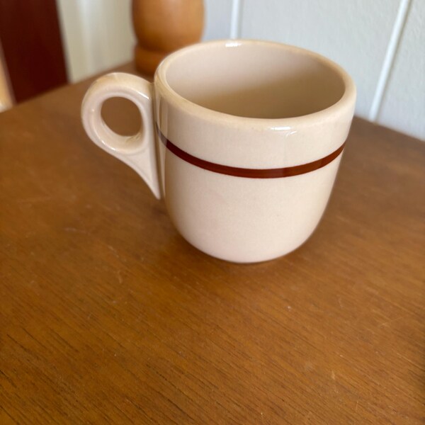 Tazza da caffè espresso vintage con piattino, stile moderno di metà secolo