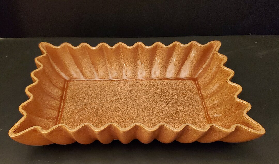Red Wing Pottery USA Vintage MCM Brown Rectangular Ruffled Edge Dish M