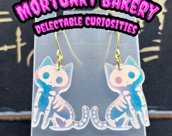 Orecchini a forma di gatto, orecchini olografici, orecchini scheletrici, orecchini di Halloween, orecchini acrilici, scheletro di gatto, orecchini kawaii, kawaii