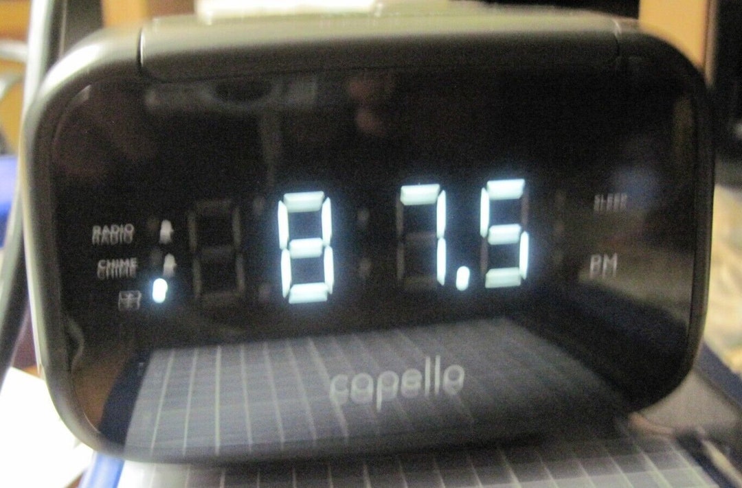 Capello Sleep Easy Digital AM/FM Alarm Clock Radio Black Model CR15