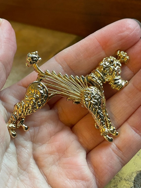 Vintage Gold Tone Unsigned Poodle Brooch - image 9