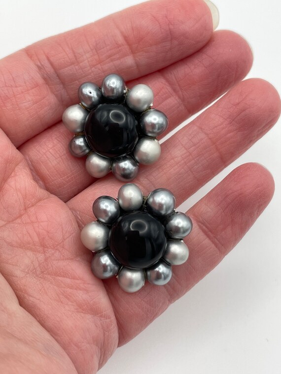 Vintage Faux Gray Pearl and Jet Black Glass Bead … - image 2
